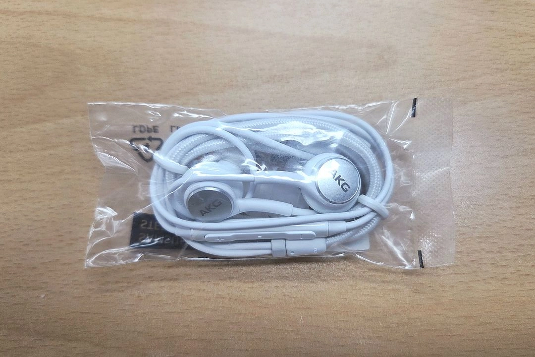 [새상품] C타입 삼성 유선이어폰 AKG 팝니다. 이미지
