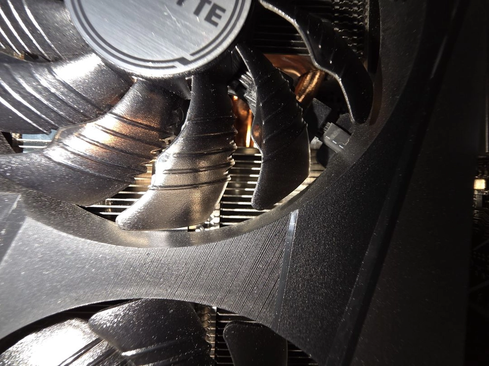 기가바이트 라데온 RX 6650 XT Gaming OC 8GB 3팬 그래픽카드 판매합니다. [택포] 이미지