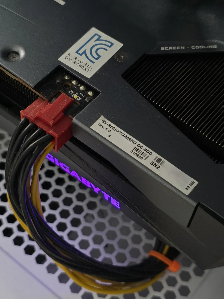 기가바이트 라데온 RX 6650 XT Gaming OC 8GB 3팬 그래픽카드 판매합니다. [택포] 이미지