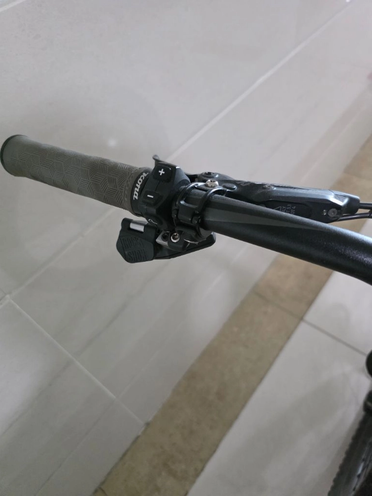 Specialized turbo levo carbon 산악전기자전거 이미지