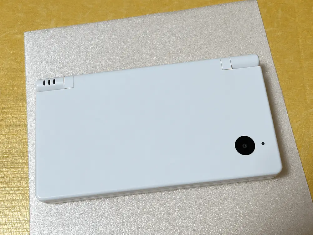 할인가능) 신품급 닌텐도 dsi 화이트 내구성갑 제품 dslite 게임보이x 레트로랜드 - 안심되는 중고거래