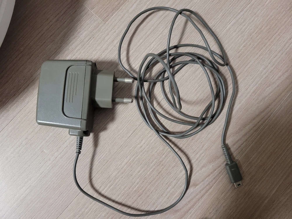 dslite 닌텐도 ds 라이트 ndsl 정품충전기 팔아요 이미지