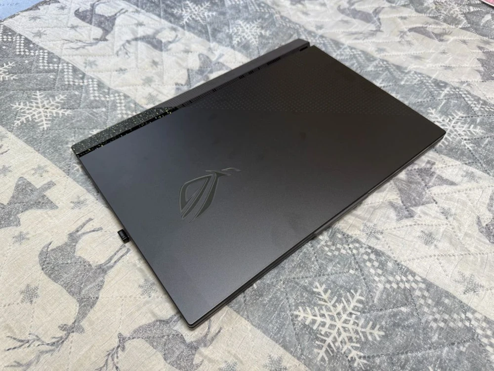 asus rog strix g17 4070 게이밍노트북 이미지