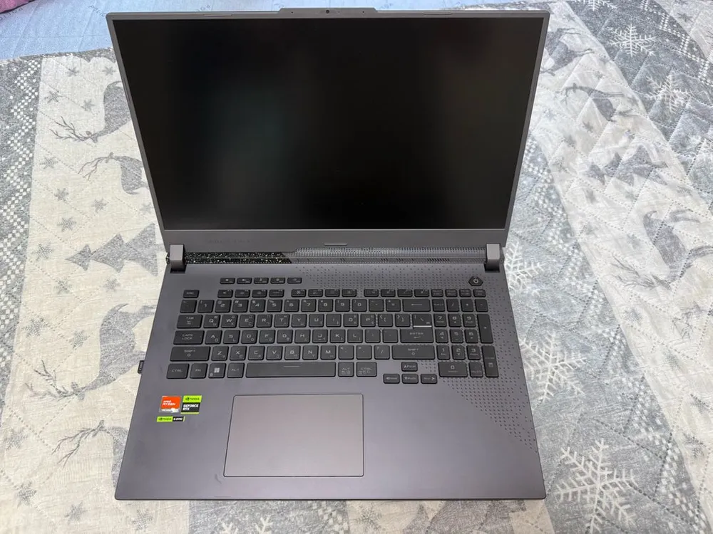 asus rog strix g17 4070 게이밍노트북 이미지