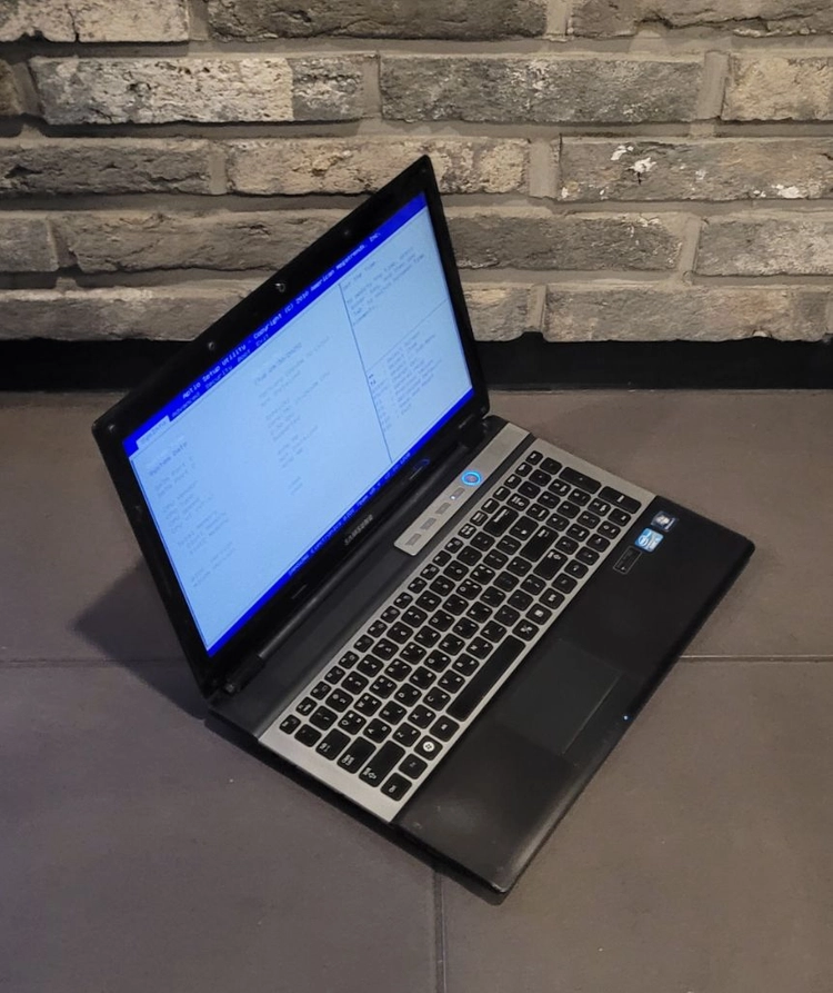 삼성 i5+외장그래픽 노트북 - 안심되는 중고거래
