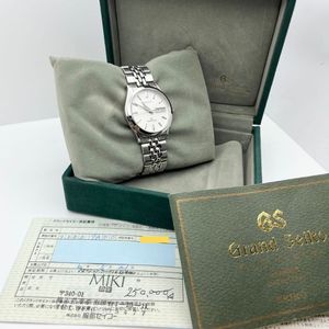 그랜드세이코 SBGT001 모델입니다 이미지