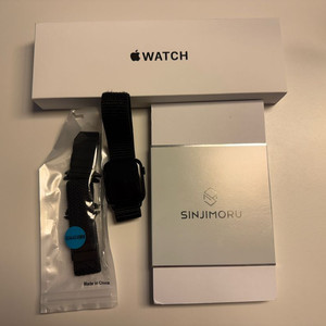 애플워치 SE3 44mm 미드나잇 M/L GPS 팝니다. 이미지