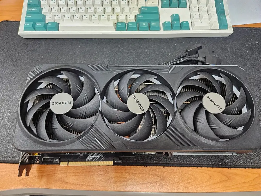 기가바이트 RTX 4090 24G 게이밍 OC 이미지