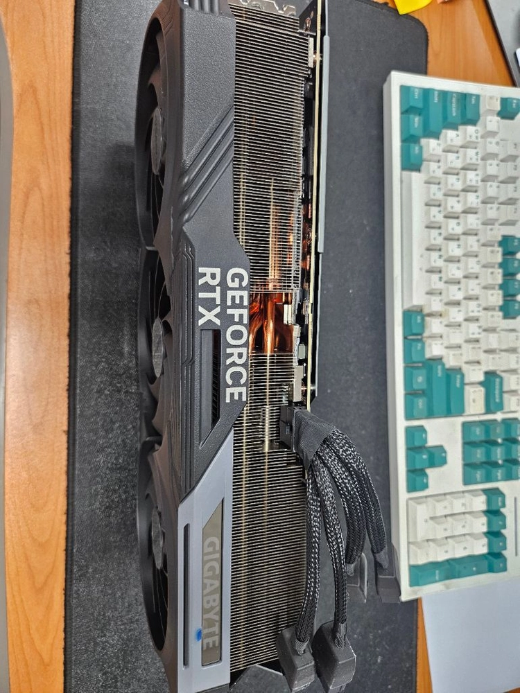 기가바이트 RTX 4090 24G 게이밍 OC 이미지