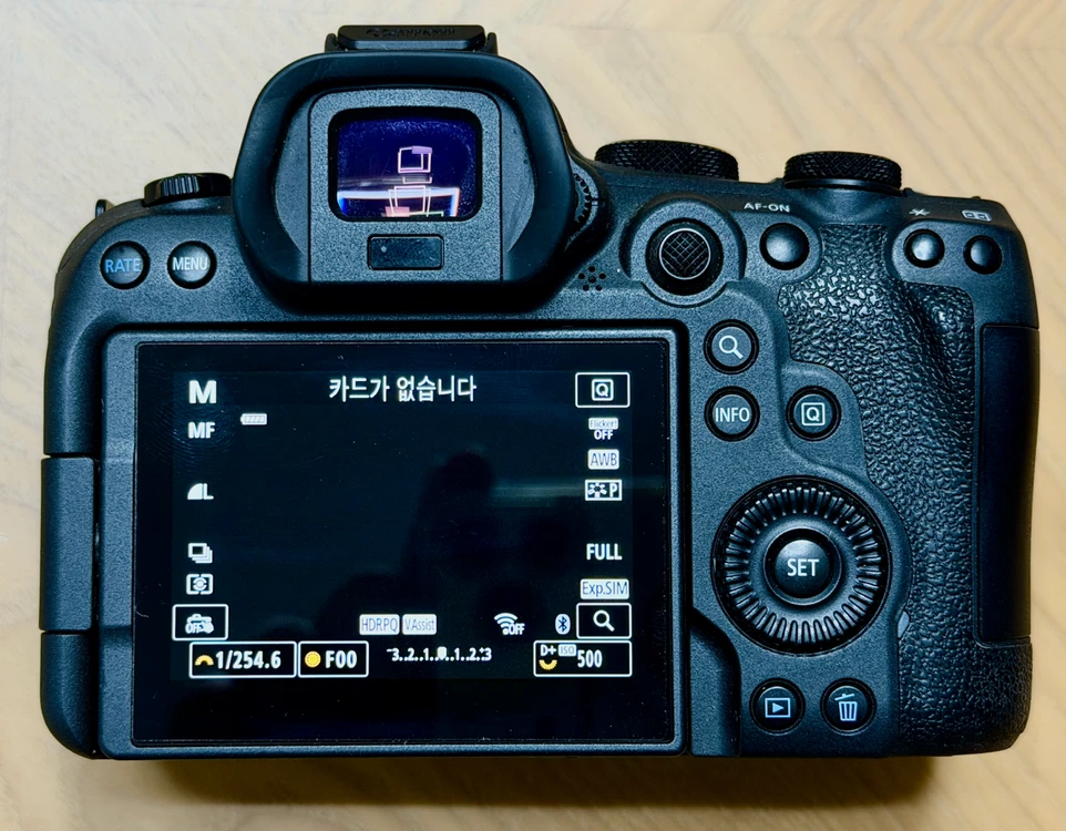 캐논 R6 MARK2 이미지