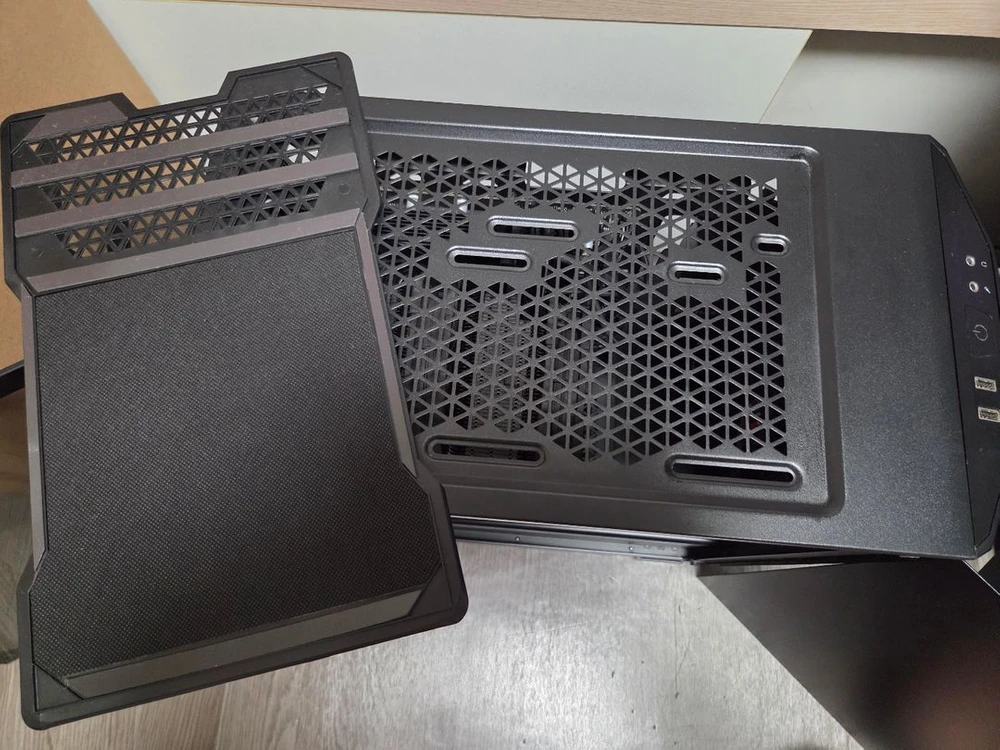 i9-10900 / Z490 / DDR4 16GB / SSD 1TB PC 반본체 이미지