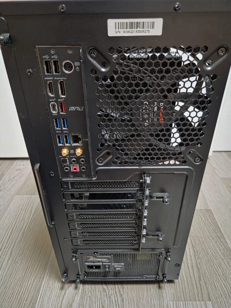 i9-10900 / Z490 / DDR4 16GB / SSD 1TB PC 반본체 이미지