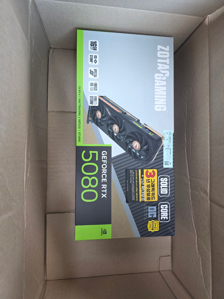 ZOTAC GAMING 지포스 RTX 5080 SOLID CORE OC D7 16GB 그래픽카드 이미지