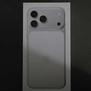 아이폰 17 프로맥스 실버 256GB 자급제 배터리 사이클 9 성남 직거래 이미지
