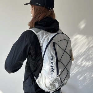 몽벨montbell 경량 화이트 백팩 15L 이미지