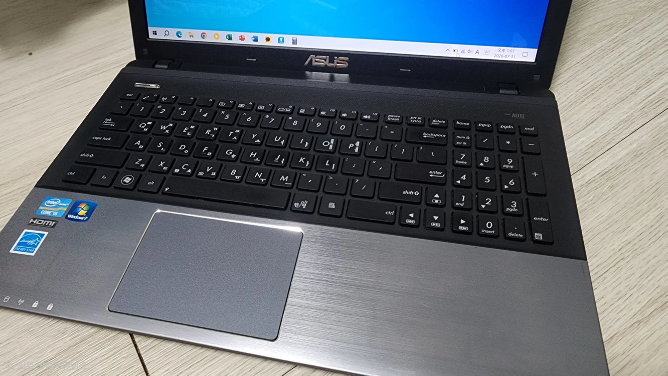 가성비 ASUS 노트북 i5 / 8GB RAM 노트북 이미지