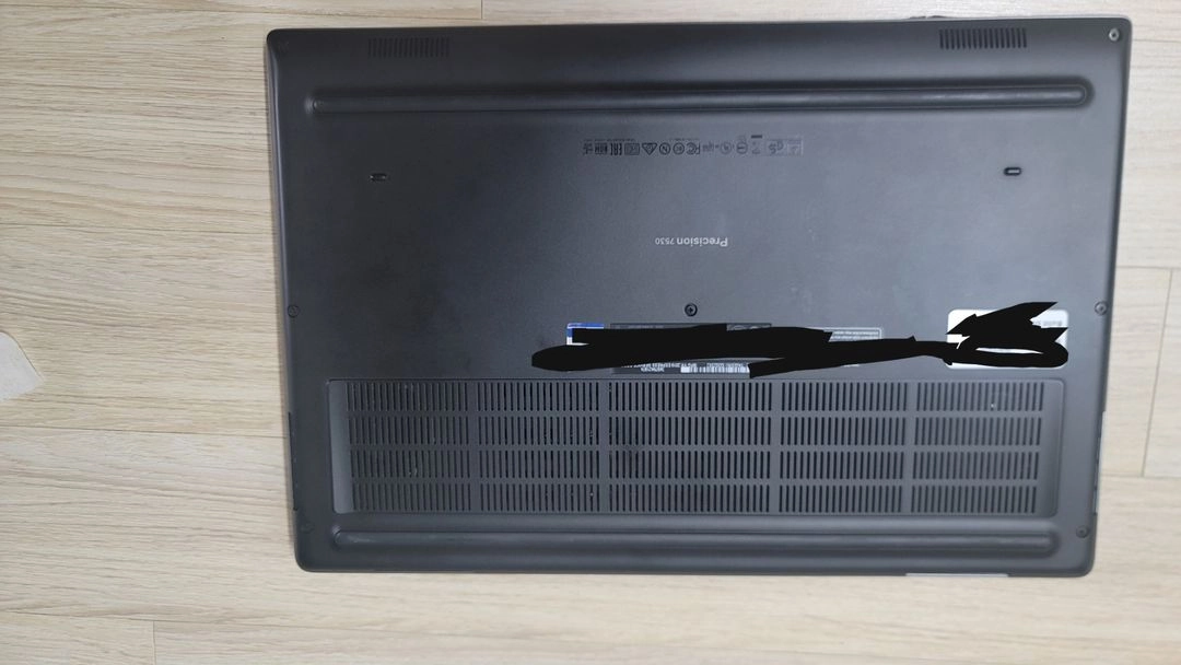 Dell Precision 7530 i7-8850H 32GB RAM/quadro p3200 델 워크스테이션 노트북 이미지