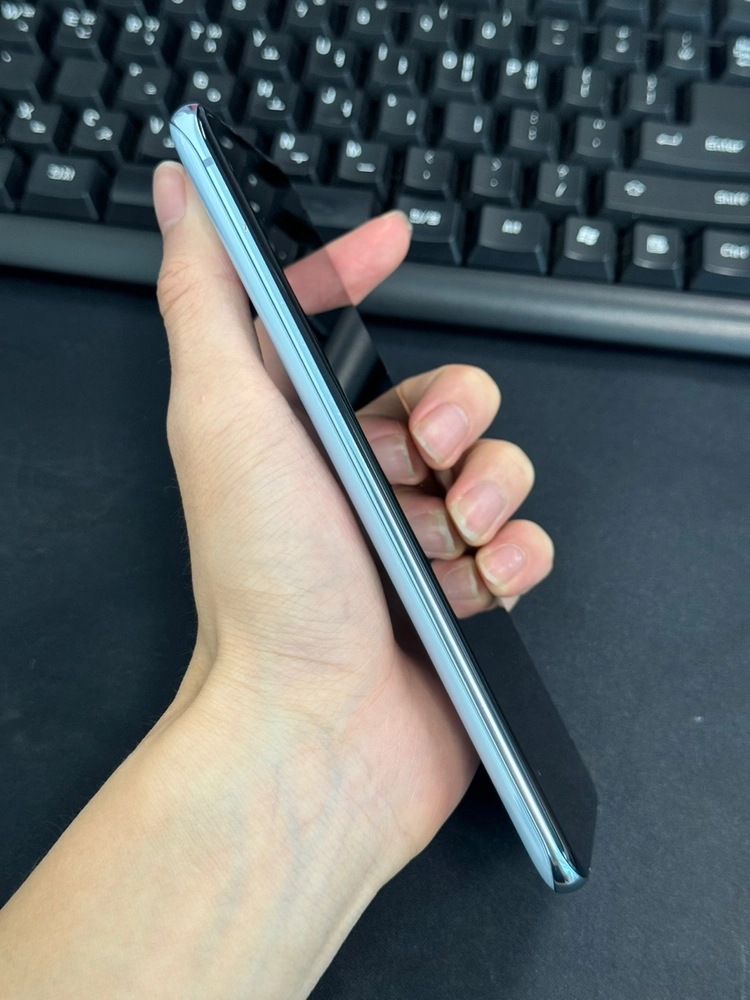 갤럭시 s20플러스 이미지