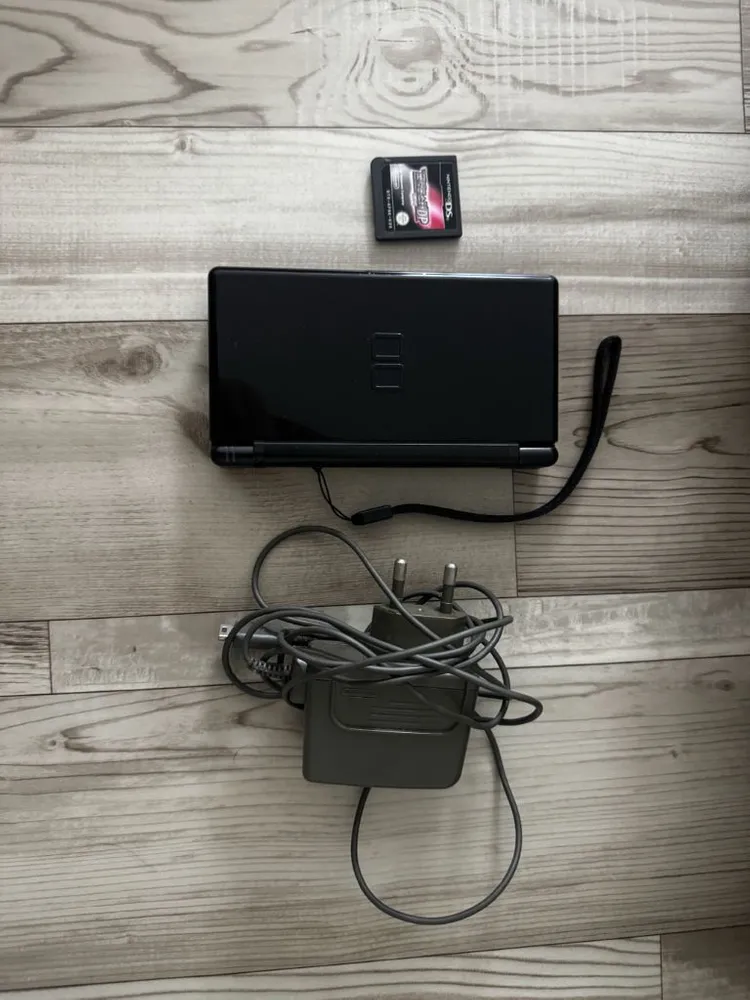 닌텐도 DS lite 블랙 + 펄기아 칩 이미지