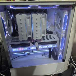 화이트 감성 게이밍 PC (5700X3D, RTX 5060, 2T SSD, 32G RAM) 이미지