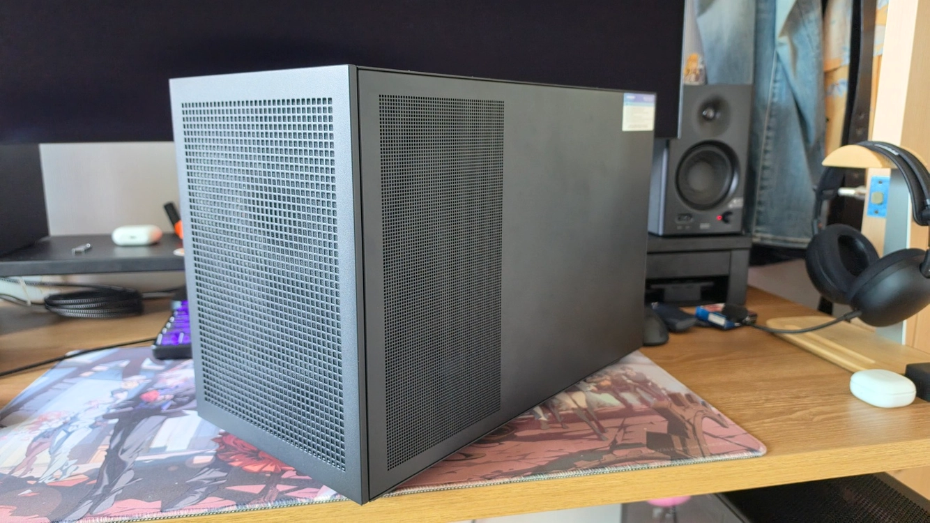 7800X3D / 5080 미니타워 데스크탑 판매합니다. 이미지