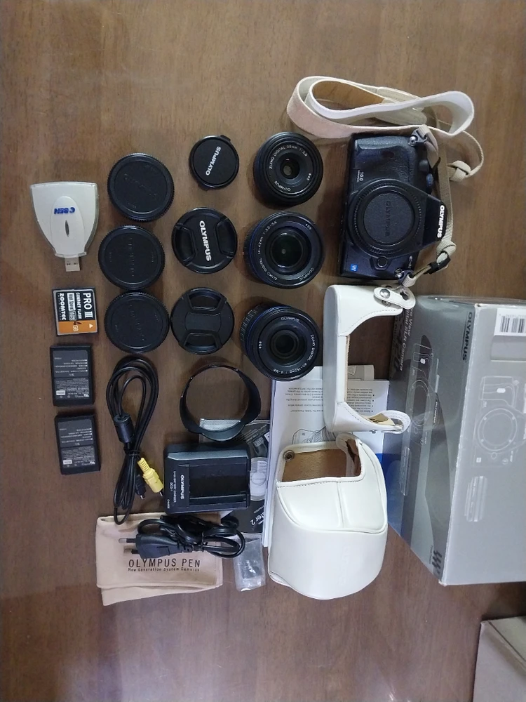 올림푸스 E-420 DSLR 카메라본체 와 3종(단렌즈.줌렌즈.망원렌즈) 이미지