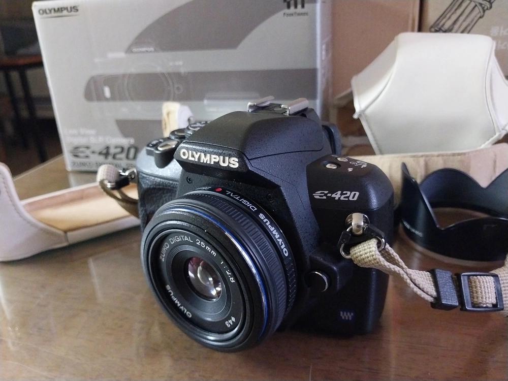 올림푸스 E-420 DSLR 카메라본체 와 3종(단렌즈.줌렌즈.망원렌즈) 이미지