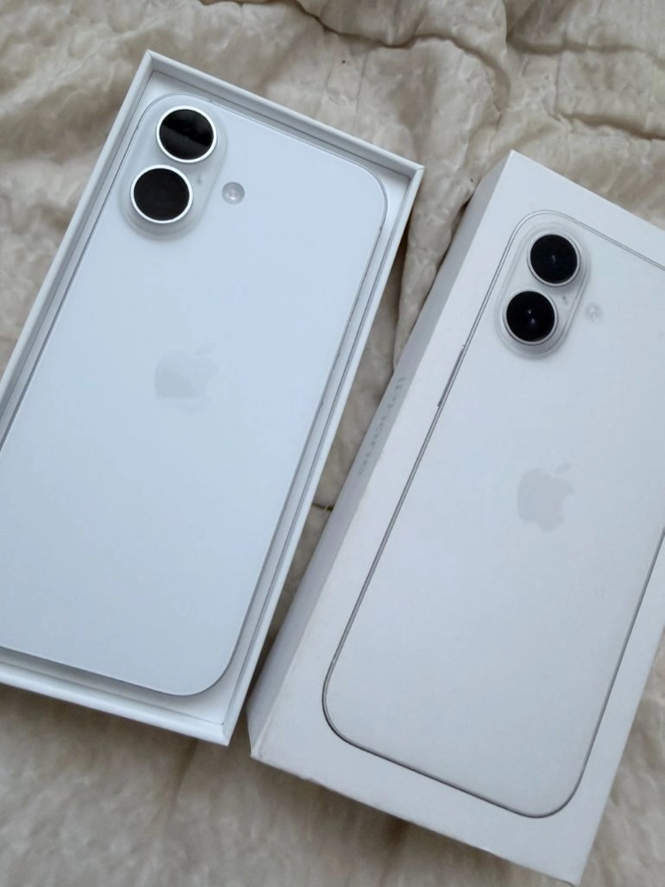 아이폰 16 화이트 256GB S급 - 안심되는 중고거래
