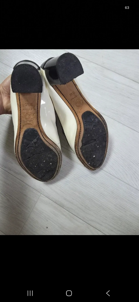 샤넬 CC로고 펌프스 이미지