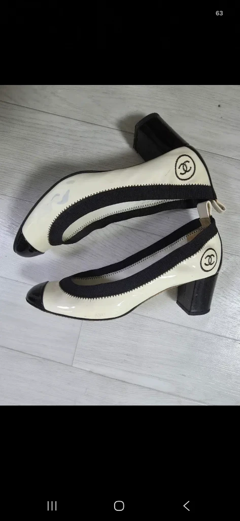 샤넬 CC로고 펌프스 이미지