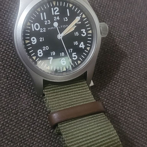 해밀턴 카키필드 메카니컬 38mm 이미지