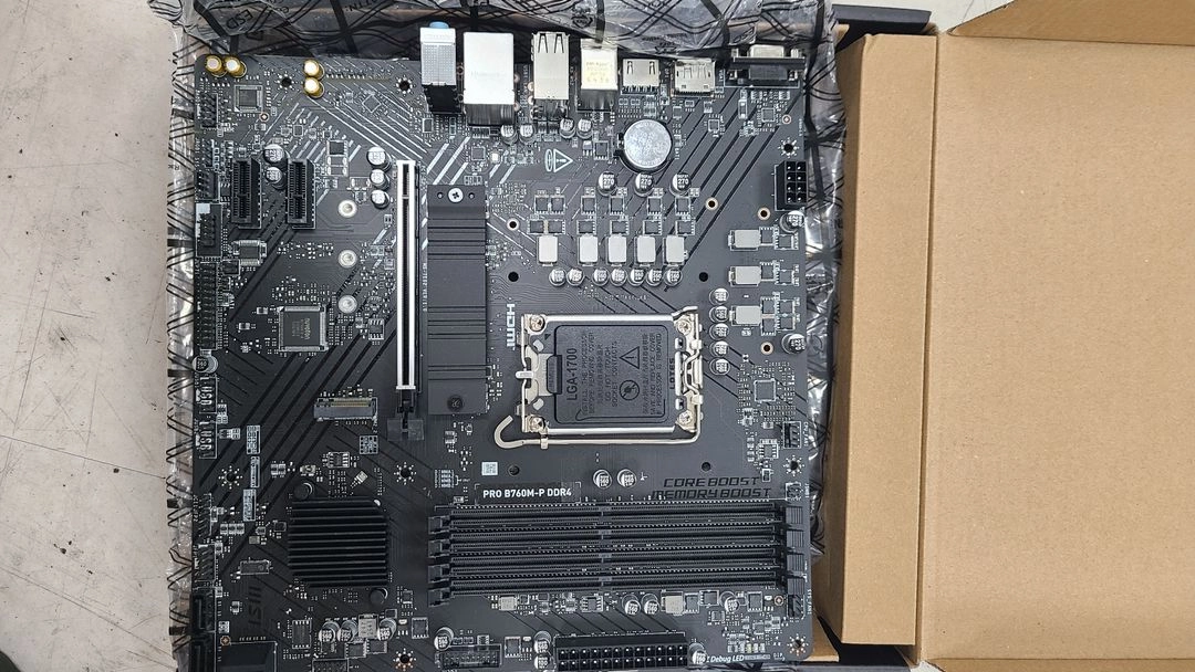 B760M-P DDR4 메인보드 이미지