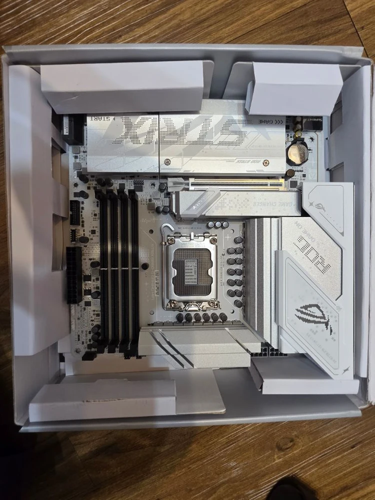 ASUS ROG STRIX B860-G GAMING WIFI 이미지
