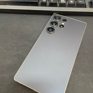 갤럭시S25울트라 블랙 256GB 무잔상 상태좋은 중고105만6천팝니다 이미지