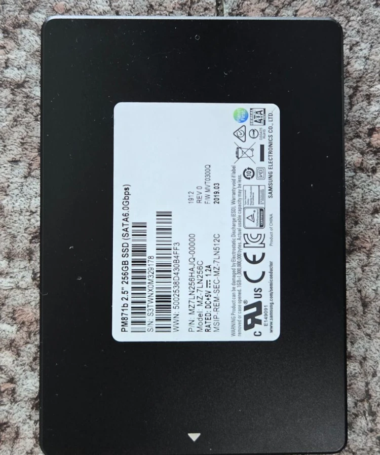2.5인치 SSD 및 M.2 SATA SSD /120G/250G/256G/512G 일괄 판매합니다 이미지