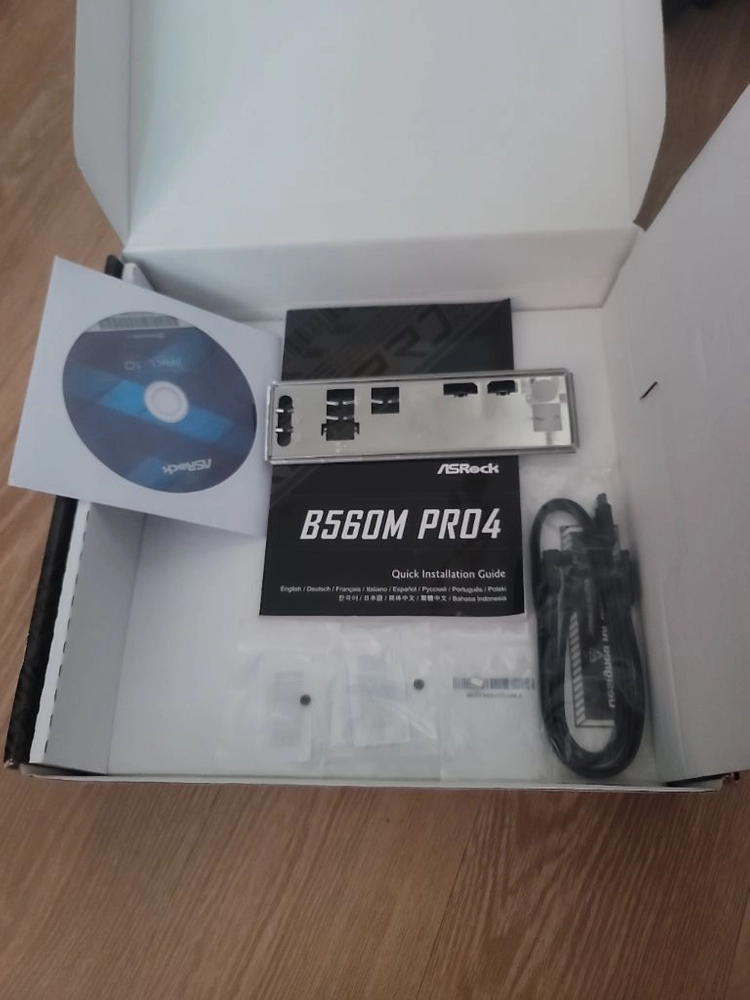 B560M PRO4 메인보드 이미지