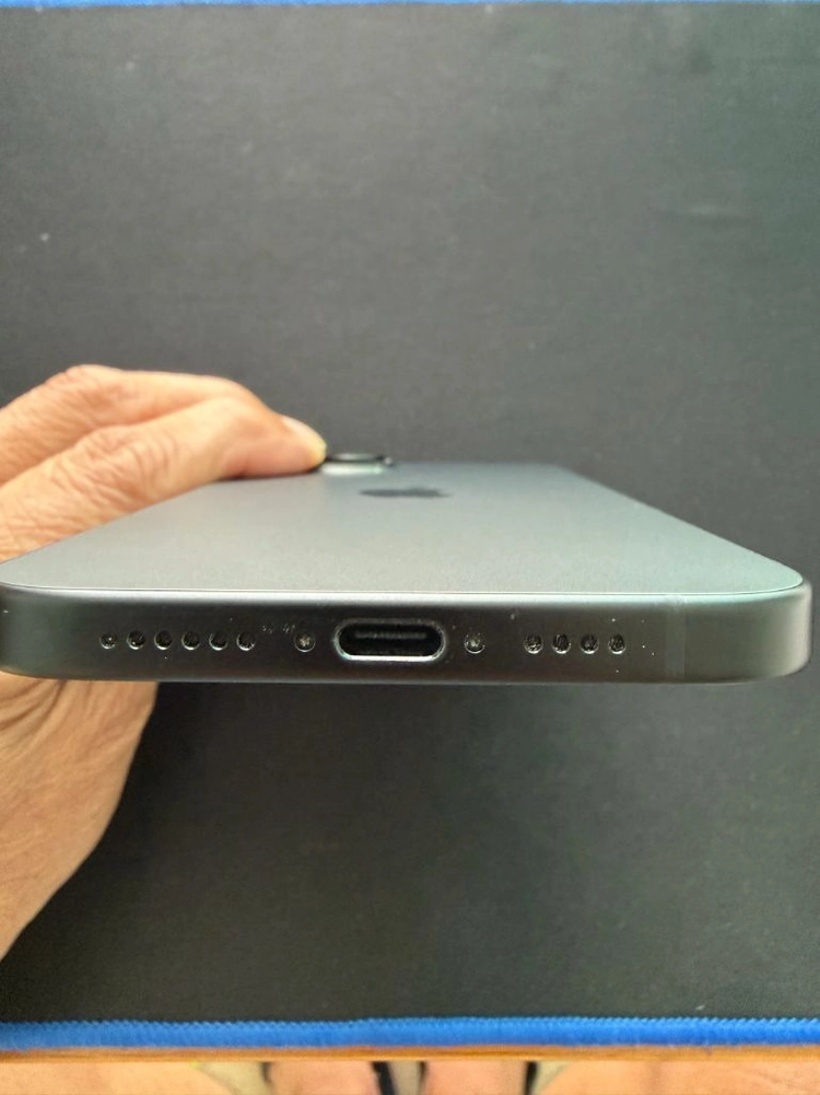 아이폰 15 플러스 256GB 블랙 판매합니다 이미지