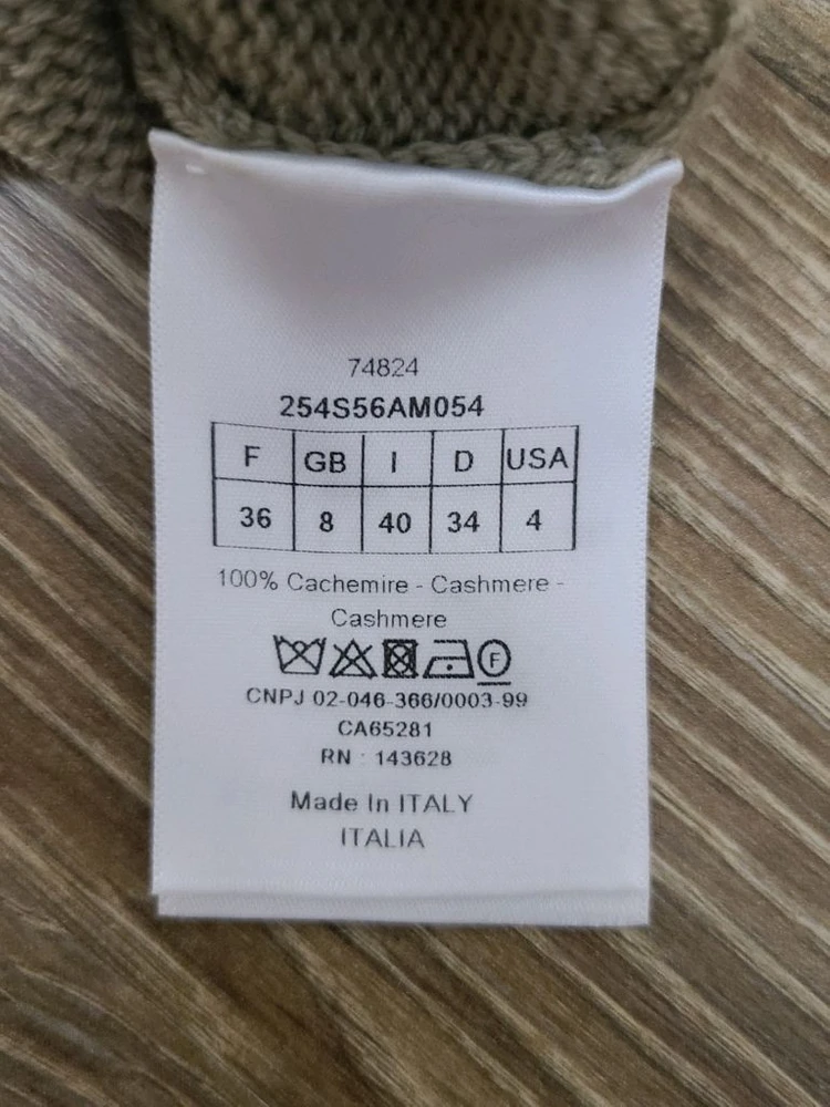 디올 후드 니트반팔캐시미어명품자켓반팔미니스커트원피스맨투맨치마 프라다구찌루이비통몽클레어스톤아일랜드에르메스로로피아나샤넬 이미지