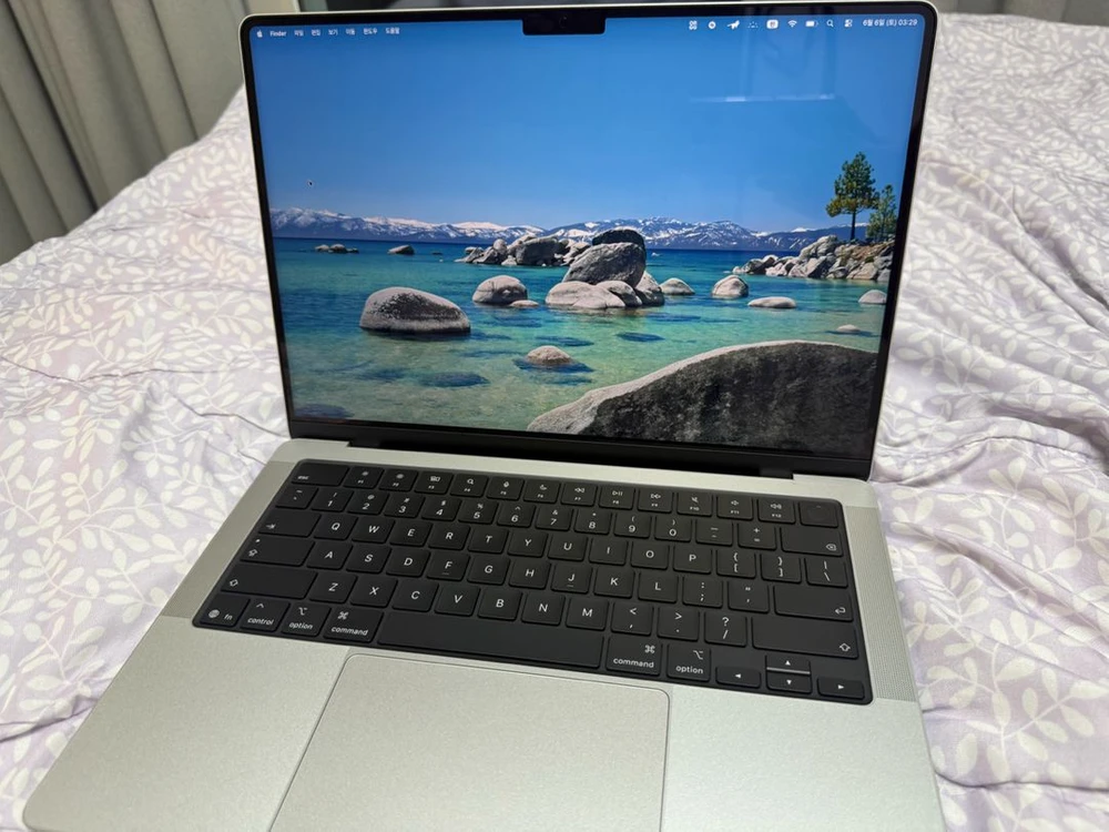 맥북프로 m5 pro(프로칩) 14인치 깡통 팝니다 이미지
