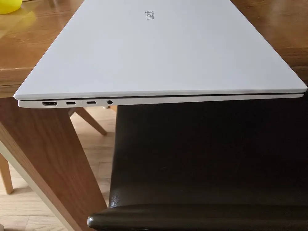 2024 그램 17 화이트 (125H / 16GB / ARC그래픽) 이미지