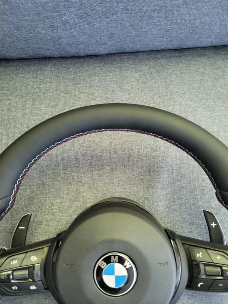 bmw 알리산 m핸들 디컷 이미지