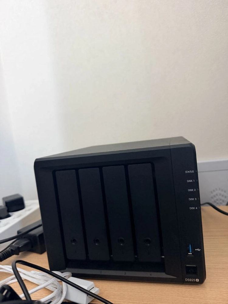 시놀로지 925+ 시놀로지 64tb 램4g - 안심되는 중고거래