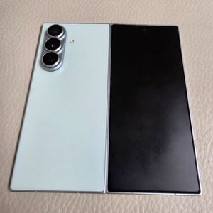 갤럭시 Z 폴드7 512GB 한정색상 민트 이미지