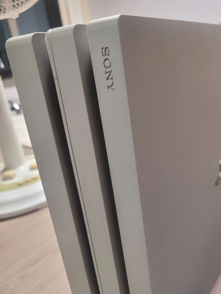 플스4 프로 레데리2 위쳐3 사이버펑크 일괄팔아요. 이미지