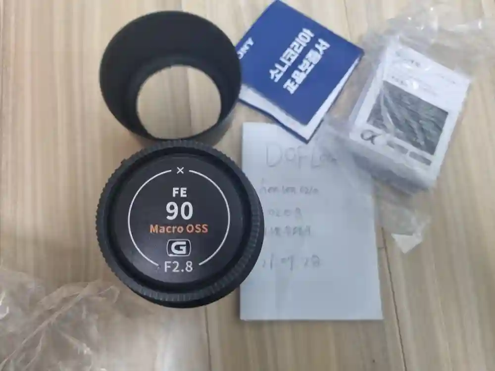 FE 90mm F2.8 G OSS 매크로 렌즈 이미지