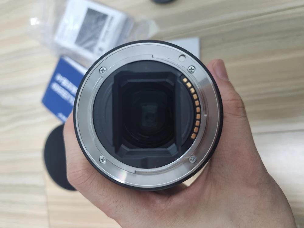 FE 90mm F2.8 G OSS 매크로 렌즈 이미지