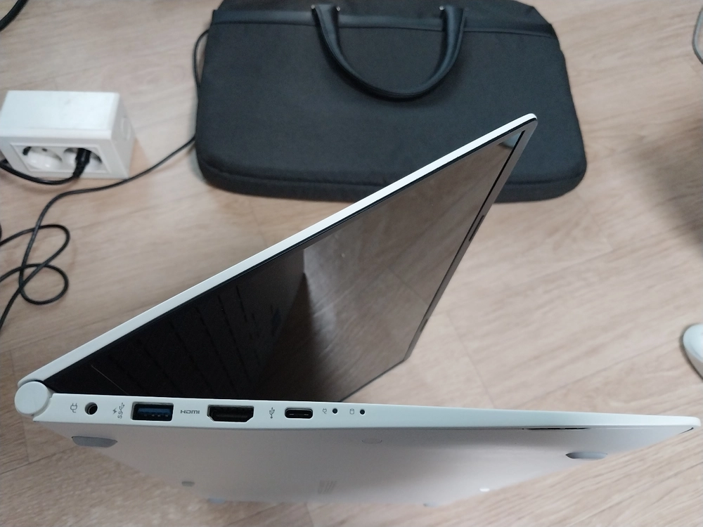 엘지그램 A급 i7 8G SSD256G 15.6 정품인증 이미지