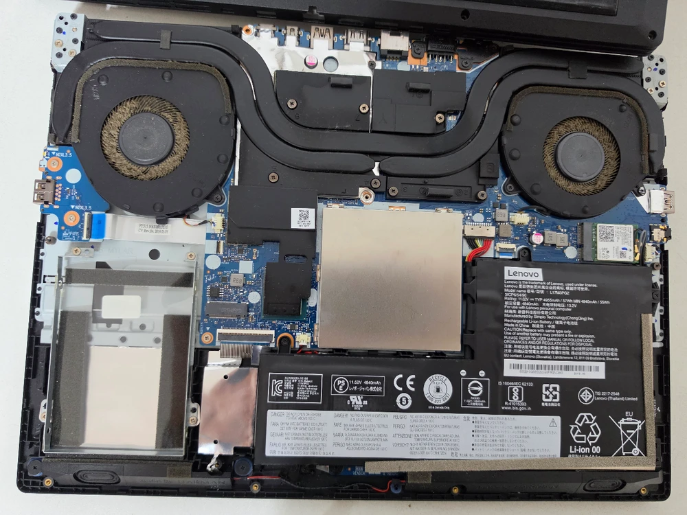 레노버 리전 5 게이밍 노트북 인텔 코어 i7-9750H CPU 탑재 DDR4 8GB RAM 이미지