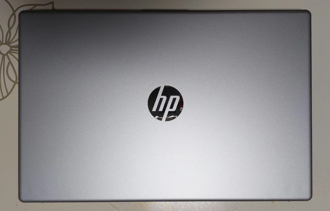 HP 15-FD2005TU 15.6인치 노트북 S급 (인텔225u/16GB/256GB) 팝니다 이미지