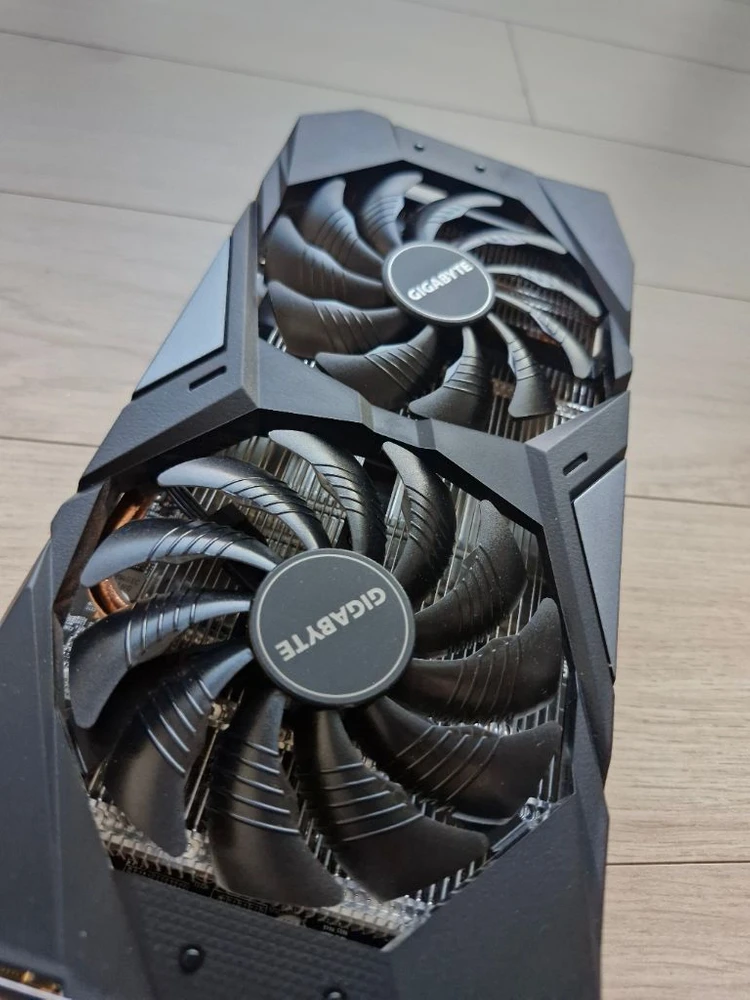 GTX1660TI 최상급 이미지